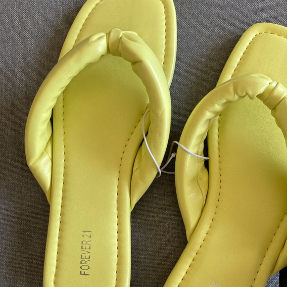 Forever 21 sandals - Picture 3 of 5